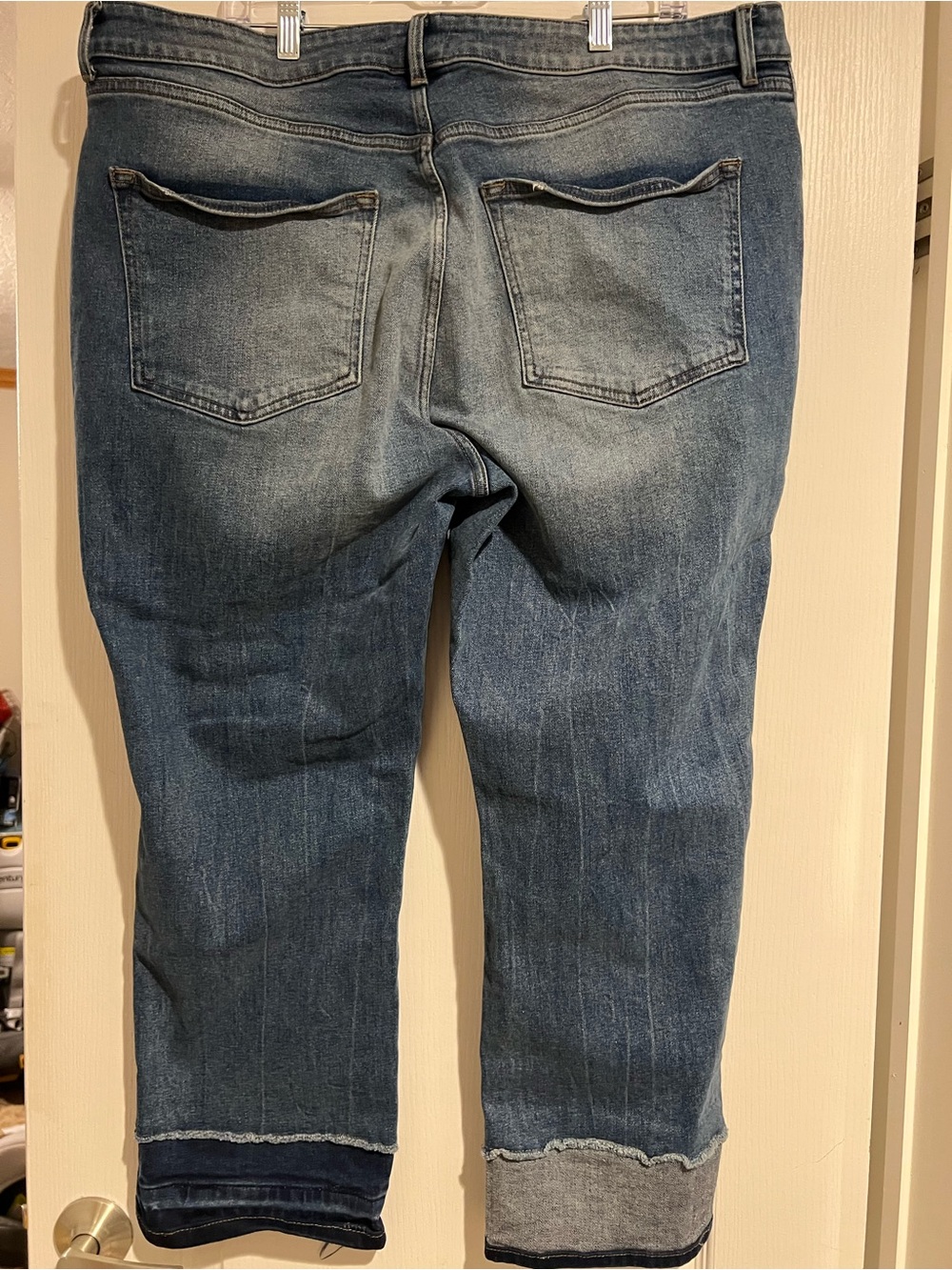 Warp + Weft women’s  Relaxed Blue Washed Denim Jeans. CDG high rise straight